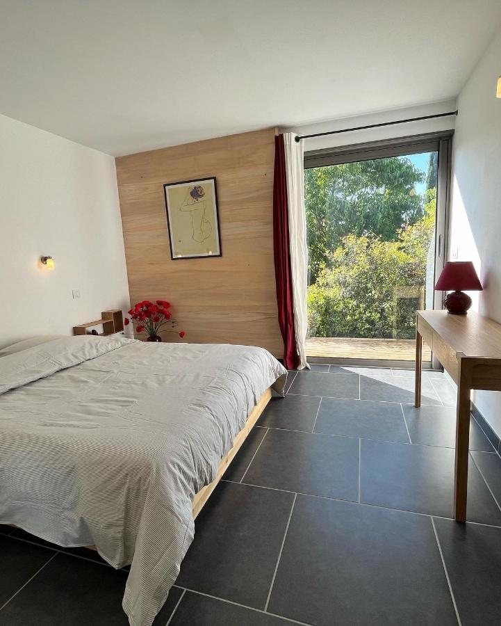 Le Cube Des Garrigues Βίλα Vallérargues Εξωτερικό φωτογραφία